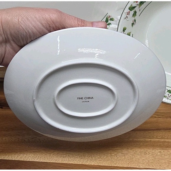 Home for the Holidays Soup Pasta Bowl Set of 4(OR 3) Christmas Holly Gold Rim 8" - Picture 7 of 14